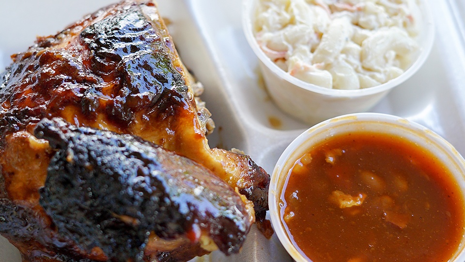 Best Maui Local Food Mamas Ribs