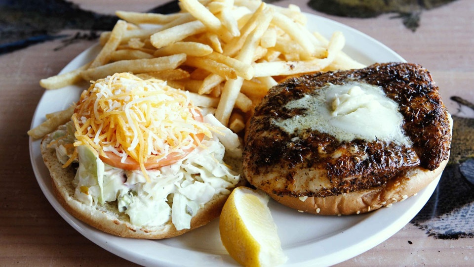Best Lunch in Maui Paia Fish Market